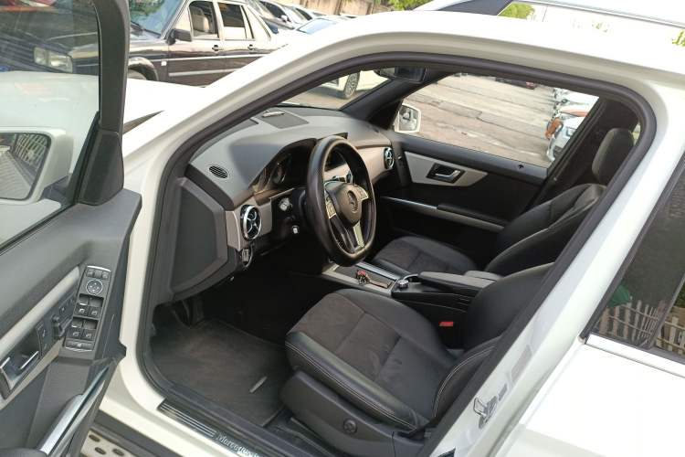 Used Mercedes-Benz GLK-Class 2014 GLK 200 Standard Model Driver Seat