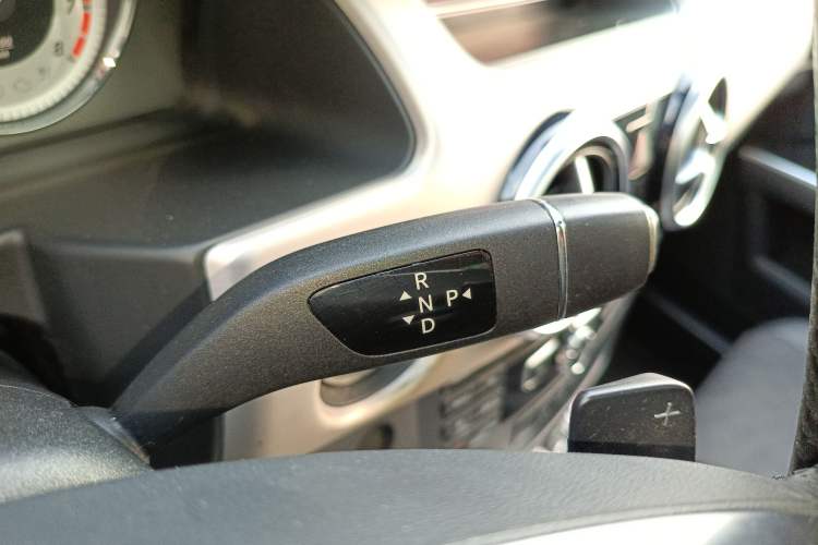 Used Mercedes-Benz GLK-Class 2014 GLK 200 Standard Model Gear Lever