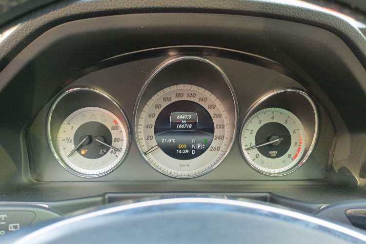 Used Mercedes-Benz GLK-Class 2014 GLK 200 Standard Model Instrument Cluster