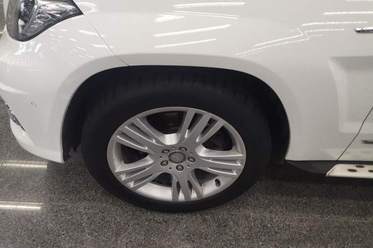 Used Mercedes-Benz GLK-Class 2015 GLK 260 4MATIC Dynamic Edition Ultimate Version Left Front Wheel Hub