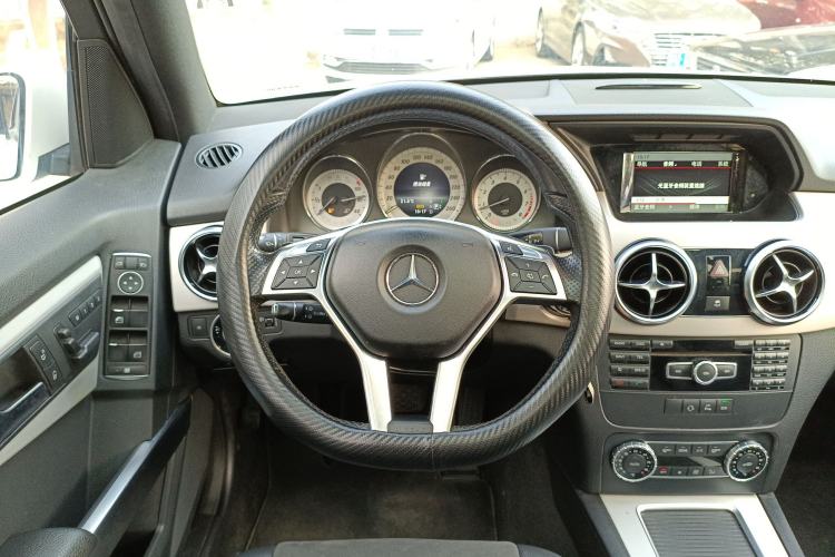 Used Mercedes-Benz GLK-Class 2014 GLK 200 Standard Model Steering Wheel