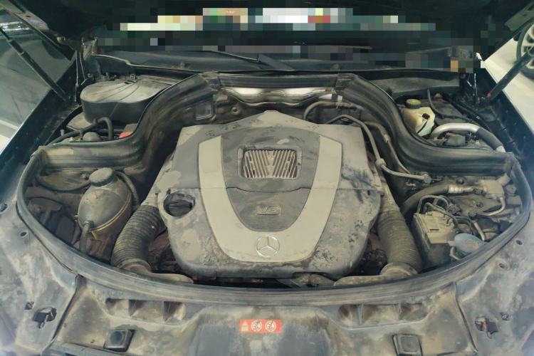 Used Mercedes-Benz GLK-Class 2008 GLK 300 4MATIC Luxury Model Engine Bay