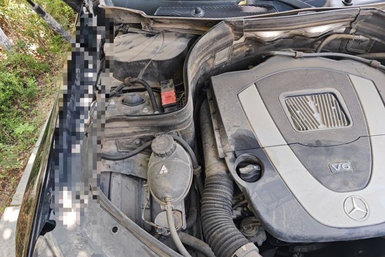 Used Mercedes-Benz GLK-Class 2008 GLK 350 4MATIC Engine Bay Right