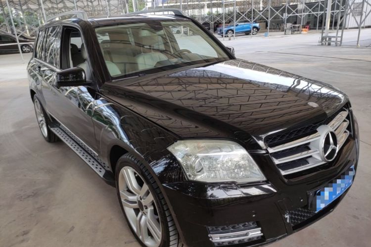 Used Mercedes-Benz GLK-Class 2008 GLK 350 4MATIC Front Right 45 Deg