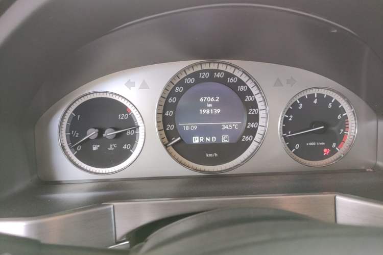 Used Mercedes-Benz GLK-Class 2008 GLK 350 4MATIC Instrument Cluster