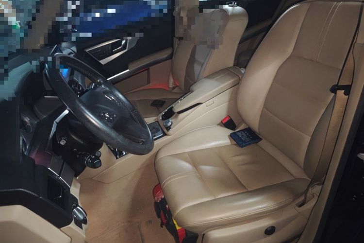 Used Mercedes-Benz GLK-Class 2008 GLK 300 4MATIC Luxury Model Left Front Seat