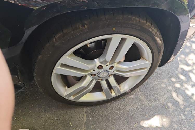 Used Mercedes-Benz GLK-Class 2008 GLK 350 4MATIC Right Front Wheel Hub