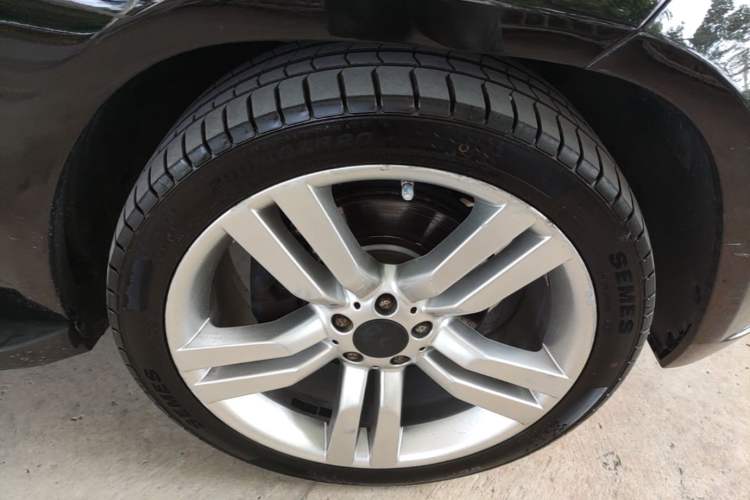 Used Mercedes-Benz GLK-Class 2008 GLK 350 4MATIC Right Front Wheel Hub