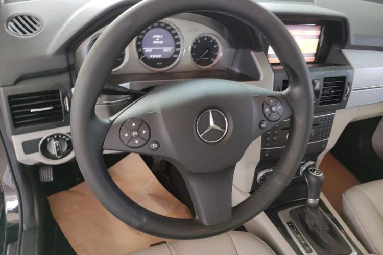 Used Mercedes-Benz GLK-Class 2008 GLK 350 4MATIC Steering Wheel