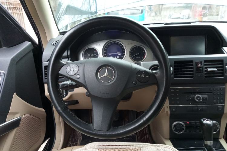 Used Mercedes-Benz GLK-Class 2008 GLK 300 4MATIC Luxury Model Steering Wheel