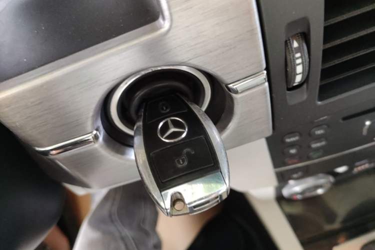 Used Mercedes-Benz GLK-Class 2008 GLK 350 4MATIC Vehicle Key