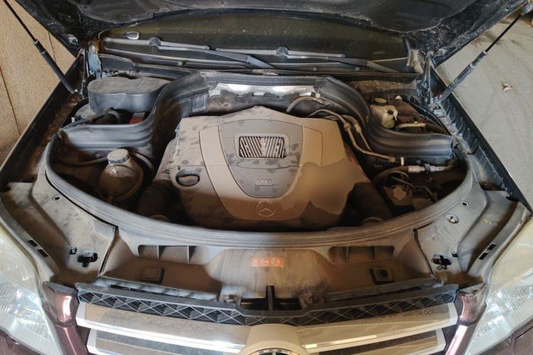 Used Mercedes-Benz GLK-Class 2008 GLK 300 4MATIC Luxury Model Engine Bay