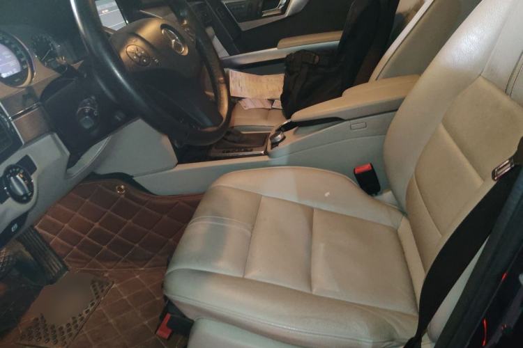 Used Mercedes-Benz GLK-Class 2008 GLK 300 4MATIC Luxury Model Left Front Seat