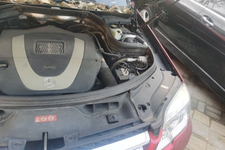 Used Mercedes-Benz GLK-Class 2008 GLK 300 4MATIC Luxury Model Engine Bay Left