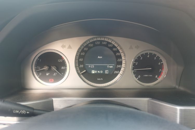 Used Mercedes-Benz GLK-Class 2008 GLK 300 4MATIC Luxury Model Instrument Cluster