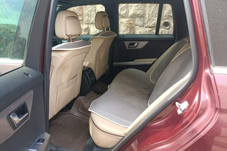 Used Mercedes-Benz GLK-Class 2008 GLK 300 4MATIC Luxury Model Left Rear Seat