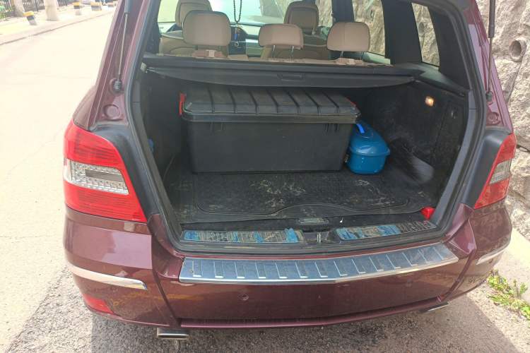 Used Mercedes-Benz GLK-Class 2008 GLK 300 4MATIC Luxury Model Trunk