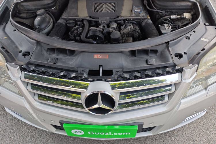 Used Mercedes-Benz GLK-Class 2008 GLK 300 4MATIC Luxury Model Engine Bay