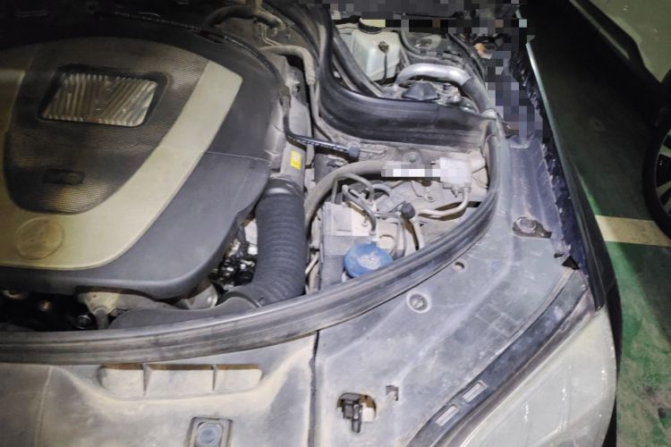 Used Mercedes-Benz GLK-Class 2008 GLK 350 4MATIC Engine Bay Left