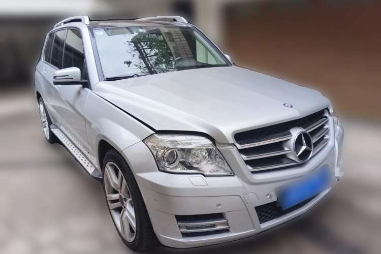 Used Mercedes-Benz GLK-Class 2008 GLK 350 4MATIC Front Right 45 Deg