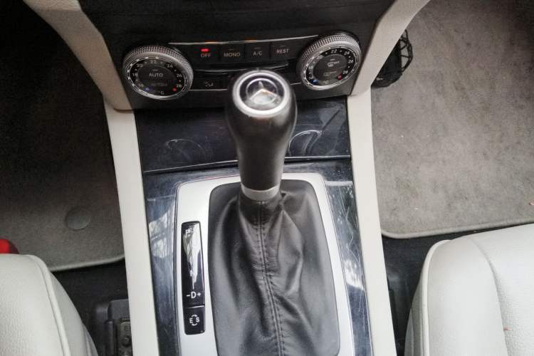 Used Mercedes-Benz GLK-Class 2008 GLK 350 4MATIC Gear Lever