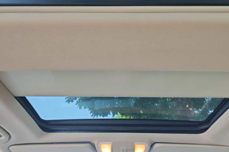 Used Mercedes-Benz GLK-Class 2008 GLK 300 4MATIC Luxury Model Headliner