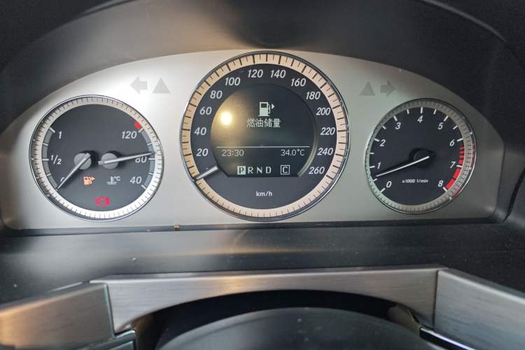 Used Mercedes-Benz GLK-Class 2008 GLK 300 4MATIC Luxury Model Instrument Cluster