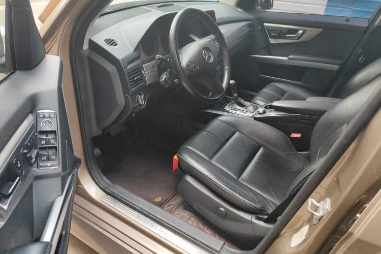 Used Mercedes-Benz GLK-Class 2008 GLK 300 4MATIC Luxury Model Driver Seat