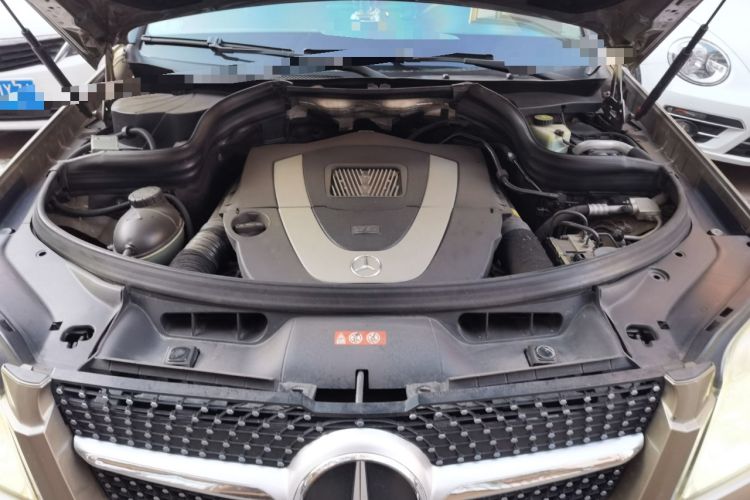 Used Mercedes-Benz GLK-Class 2008 GLK 300 4MATIC Luxury Model Engine Bay