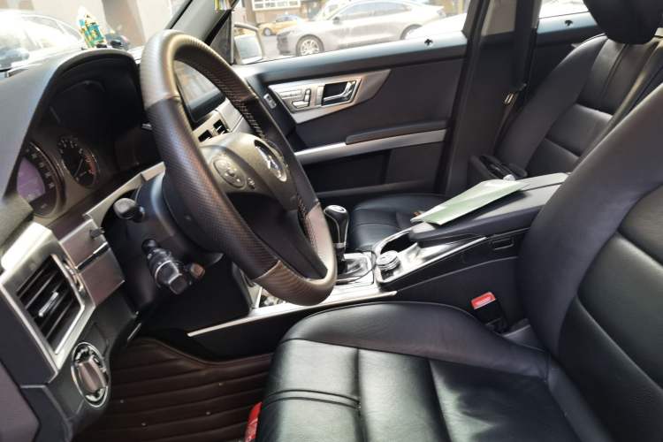 Used Mercedes-Benz GLK-Class 2008 GLK 300 4MATIC Luxury Model Left Front Seat