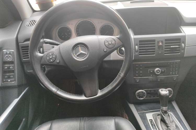 Used Mercedes-Benz GLK-Class 2008 GLK 300 4MATIC Luxury Model Steering Wheel