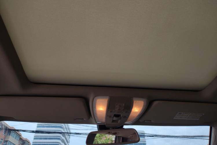Used Mercedes-Benz GLK-Class 2010 GLK 300 4MATIC Fashion Model Headliner