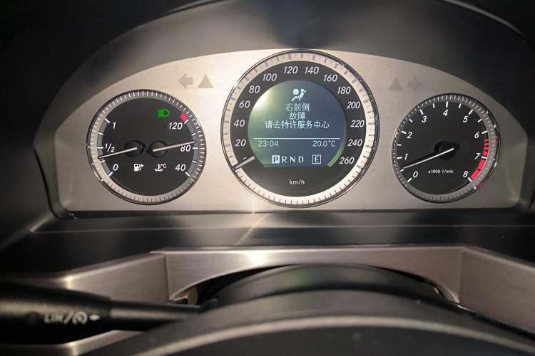 Used Mercedes-Benz GLK-Class 2010 GLK 300 4MATIC Fashion Model Instrument Cluster