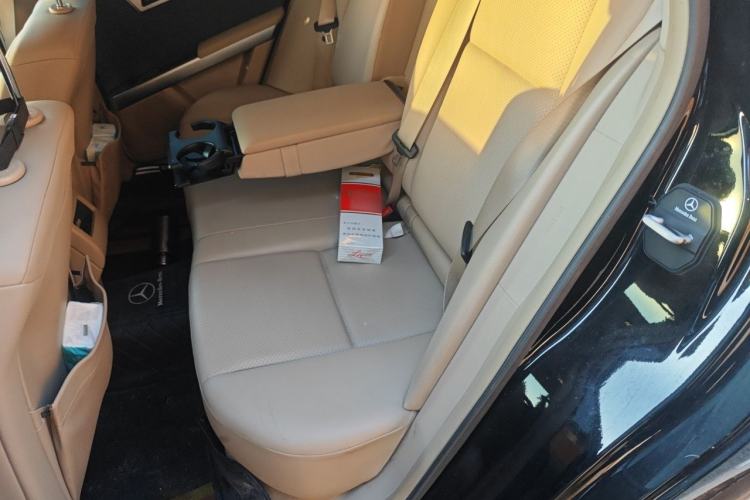 Used Mercedes-Benz GLK-Class 2010 GLK 300 4MATIC Fashion Model Left Rear Seat