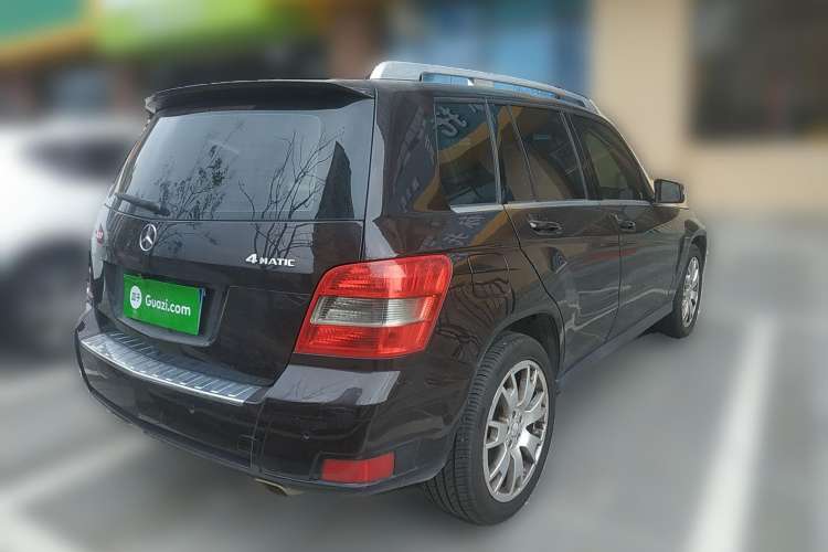 Used Mercedes-Benz GLK-Class 2010 GLK 300 4MATIC Fashion Model Rear Right 45 Deg