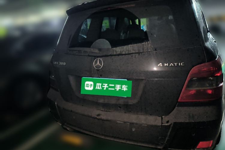 Used Mercedes-Benz GLK-Class 2010 GLK 300 4MATIC Fashion Model Rear