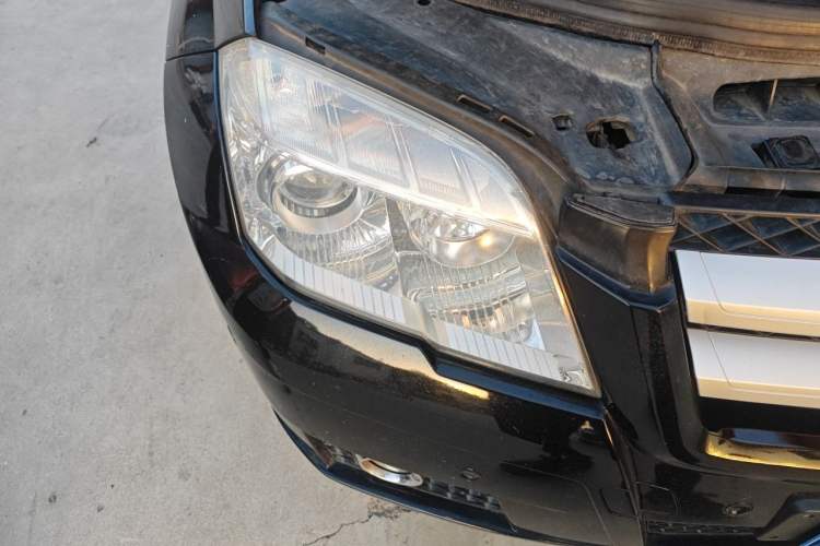 Used Mercedes-Benz GLK-Class 2010 GLK 300 4MATIC Fashion Model Right Front Headlight