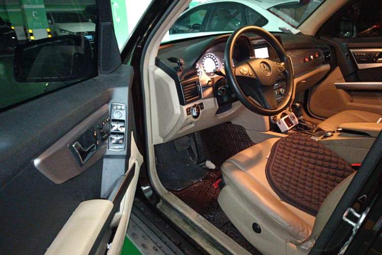 Used Mercedes-Benz GLK-Class 2010 GLK 300 4MATIC Fashion Model Driver Seat