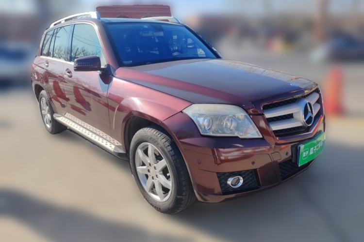 Used Mercedes-Benz GLK-Class 2010 GLK 300 4MATIC Fashion Model Front Right 45 Deg