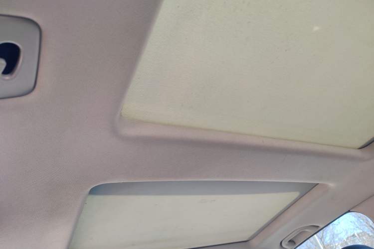 Used Mercedes-Benz GLK-Class 2010 GLK 300 4MATIC Fashion Model Headliner