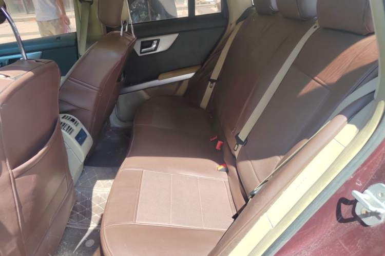 Used Mercedes-Benz GLK-Class 2010 GLK 300 4MATIC Fashion Model Left Rear Seat