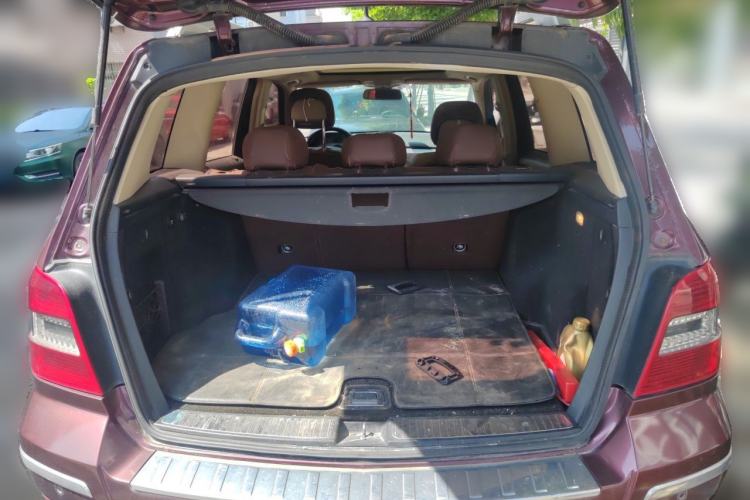 Used Mercedes-Benz GLK-Class 2010 GLK 300 4MATIC Fashion Model Trunk