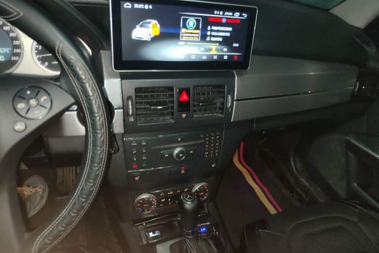 Used Mercedes-Benz GLK-Class 2010 GLK 300 4MATIC Fashion Model Audio And AC Panel