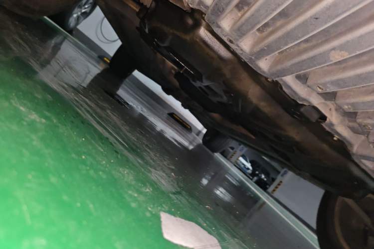 Used Mercedes-Benz GLK-Class 2010 GLK 300 4MATIC Fashion Model Chassis Front