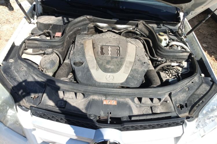 Used Mercedes-Benz GLK-Class 2010 GLK 300 4MATIC Fashion Model Engine Bay
