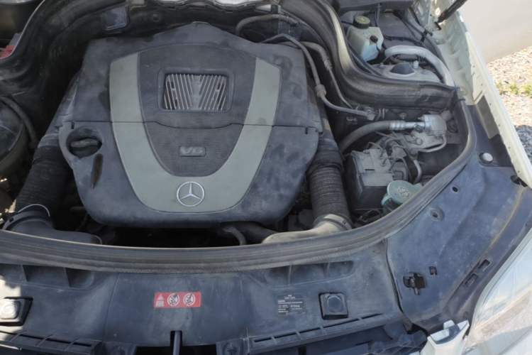 Used Mercedes-Benz GLK-Class 2010 GLK 300 4MATIC Fashion Model Engine Bay Left