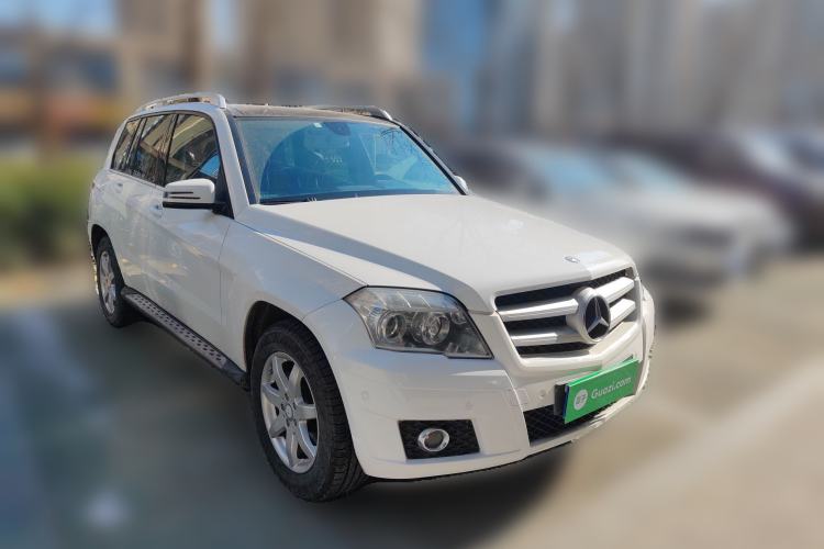 Used Mercedes-Benz GLK-Class 2010 GLK 300 4MATIC Fashion Model Front Right 45 Deg