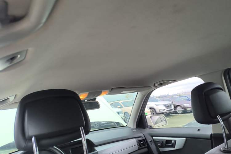 Used Mercedes-Benz GLK-Class 2010 GLK 300 4MATIC Fashion Model Headliner