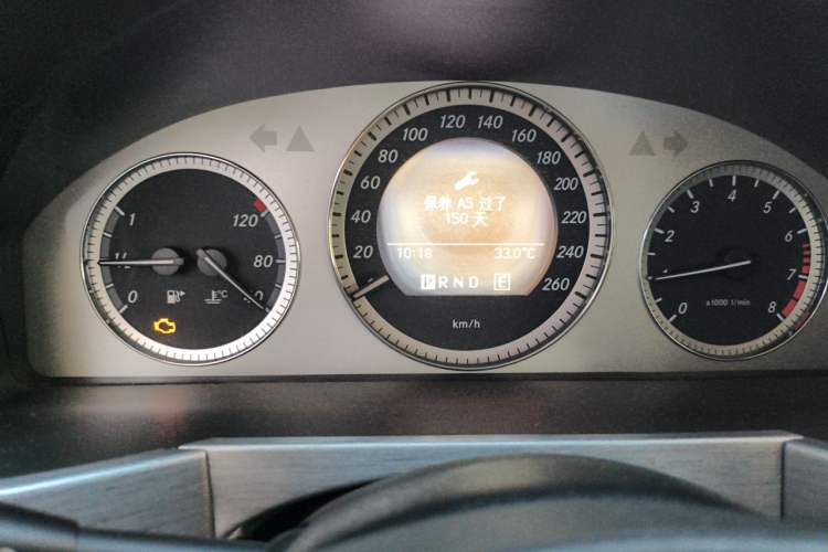 Used Mercedes-Benz GLK-Class 2010 GLK 300 4MATIC Fashion Model Instrument Cluster