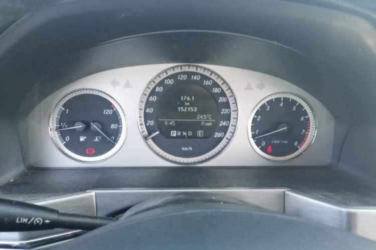 Used Mercedes-Benz GLK-Class 2010 GLK 300 4MATIC Fashion Model Instrument Cluster